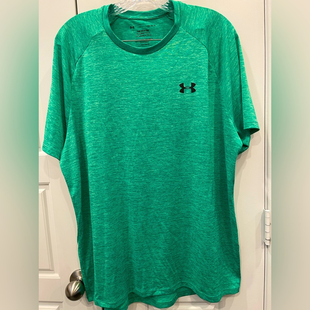 Under Armour Men’s Green Tech Tee Preloved Size: Large